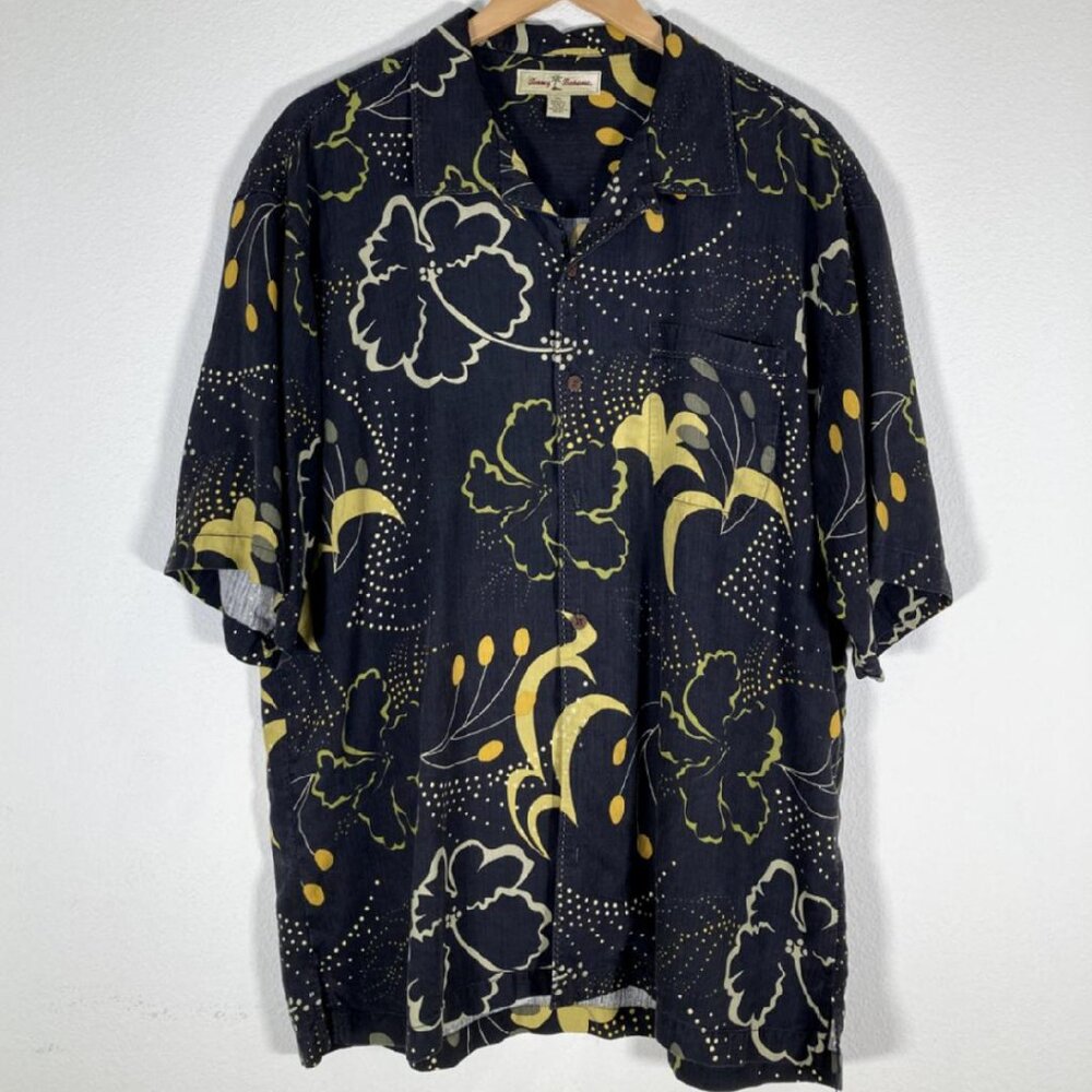Men's Large Tommy Bahama Buttoned Shirt